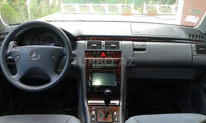 Mercedes E 220 1999, 345,456 km - 0.3 л - Bakı