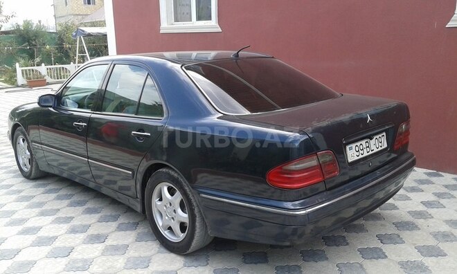 Mercedes E 220 1999, 345,456 km - 0.3 л - Bakı