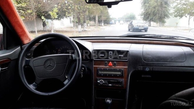 Mercedes C 200 1995, 289,000 km - 2.0 l - Sumqayıt