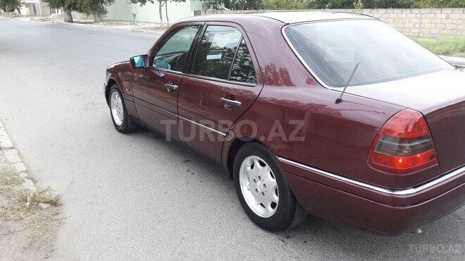 Mercedes C 200 1995, 289,000 km - 2.0 l - Sumqayıt
