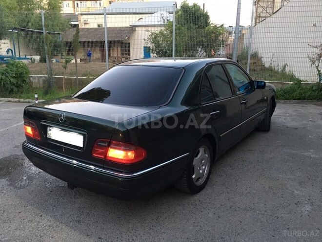 Mercedes E 280 1998, 230,000 km - 2.8 l - Bakı