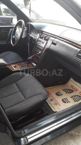 Mercedes E 240 1998, 264,000 km - 2.4 l - Bakı