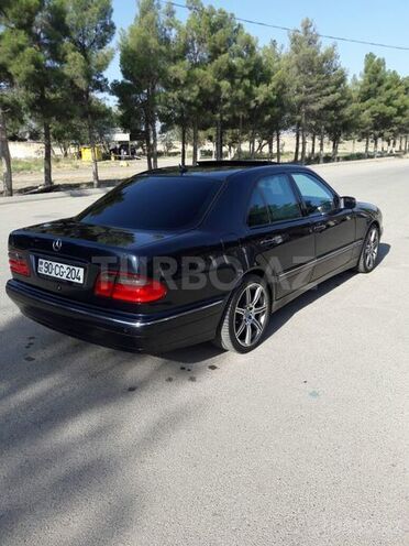 Mercedes E 320 2001, 271,000 km - 3.2 l - Goranboy