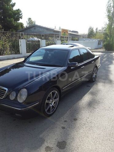 Mercedes E 320 2001, 271,000 km - 3.2 l - Goranboy
