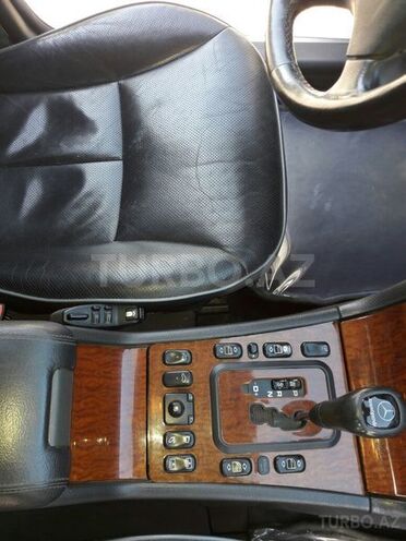 Mercedes E 320 2001, 271,000 km - 3.2 l - Goranboy