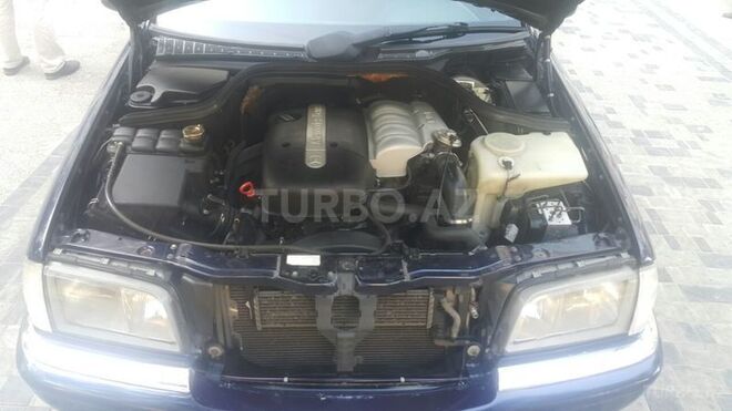 Mercedes C 220 1998, 285,000 km - 2.2 l - Bakı