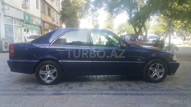 Mercedes C 220 1998, 285,000 km - 2.2 l - Bakı
