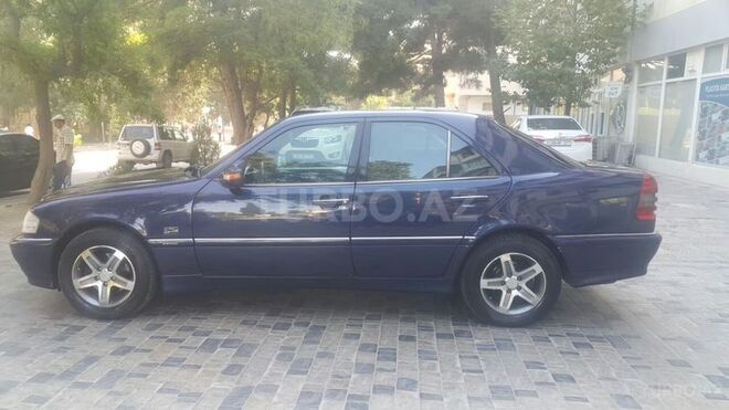 Mercedes C 220 1998, 285,000 km - 2.2 l - Bakı