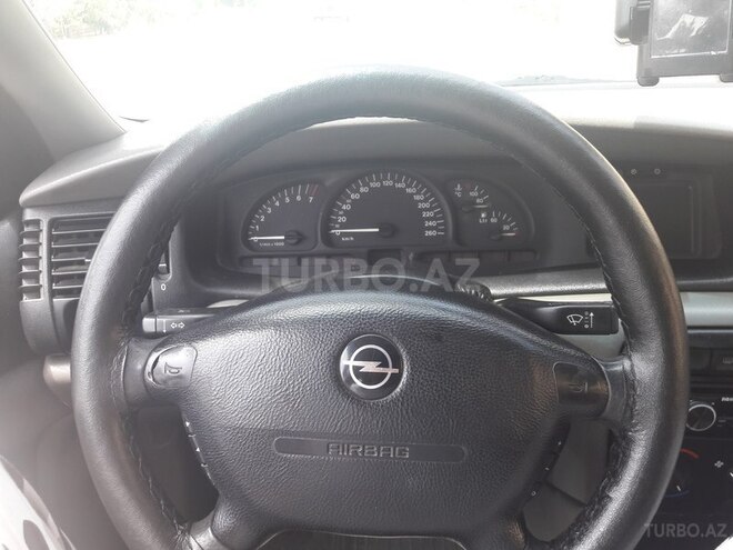 Opel Vectra 1996, 280,000 km - 2.0 l - Bakı