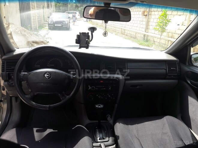 Opel Vectra 1996, 280,000 km - 2.0 l - Bakı