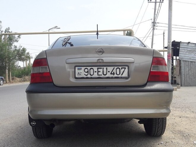 Opel Vectra 1996, 280,000 km - 2.0 l - Bakı