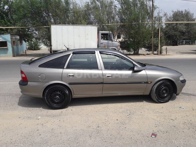Opel Vectra 1996, 280,000 km - 2.0 l - Bakı