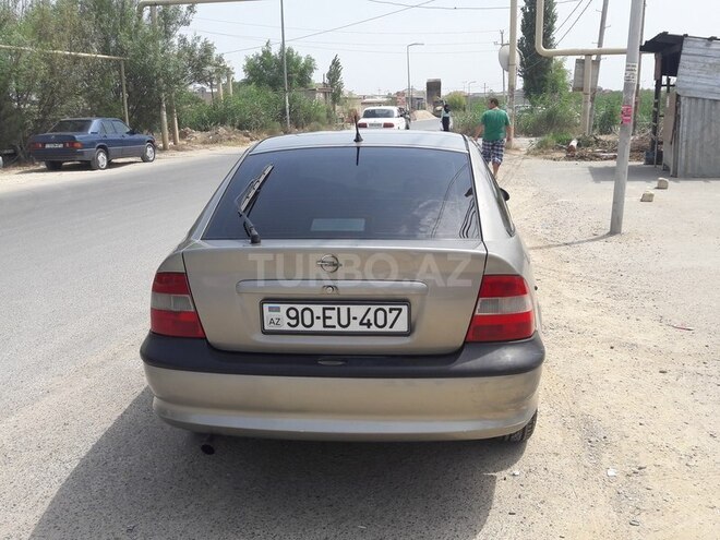 Opel Vectra 1996, 280,000 km - 2.0 l - Bakı