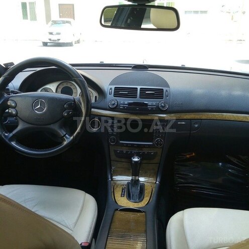 Mercedes E 350 2006, 179,000 km - 3.5 l - Bakı