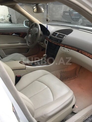 Mercedes E 240 2002, 142,000 km - 2.4 l - Bakı