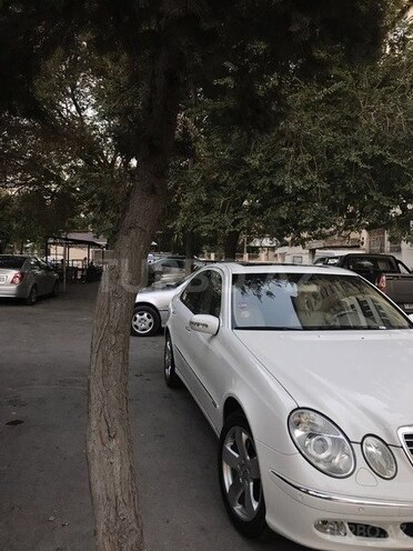Mercedes E 240 2002, 142,000 km - 2.4 l - Bakı