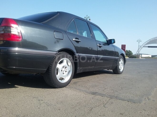 Mercedes C 200 1995, 320,000 km - 2.0 l - Biləsuvar