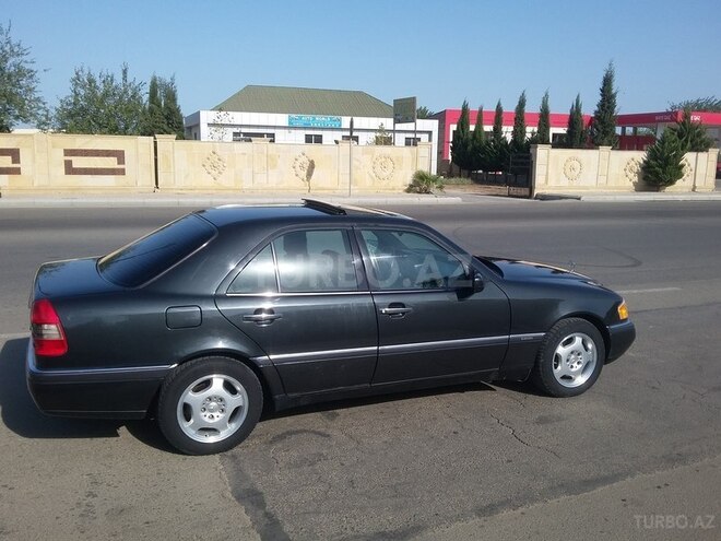 Mercedes C 200 1995, 320,000 km - 2.0 l - Biləsuvar
