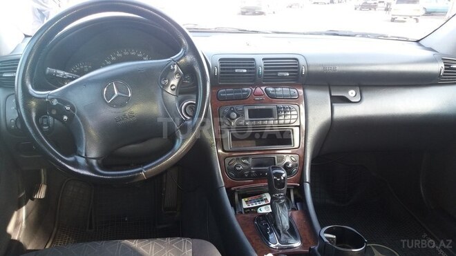 Mercedes C 240 2001, 209,248 km - 2.6 л - Bakı