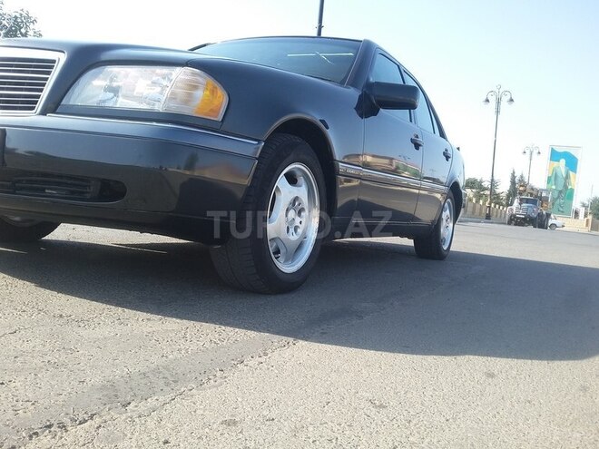 Mercedes C 200 1995, 320,000 km - 2.0 l - Biləsuvar