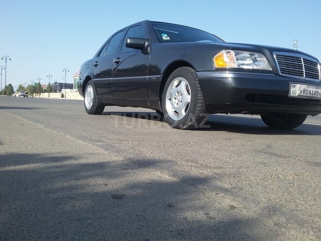 Mercedes C 200 1995, 320,000 km - 2.0 l - Biləsuvar