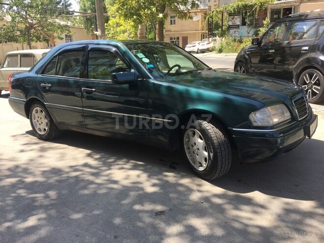Mercedes C 220 1995, 415,000 km - 2.2 л - Bakı