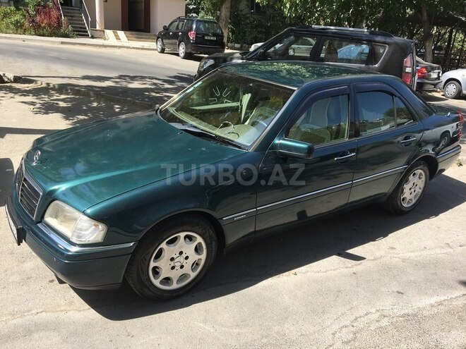 Mercedes C 220 1995, 415,000 km - 2.2 л - Bakı