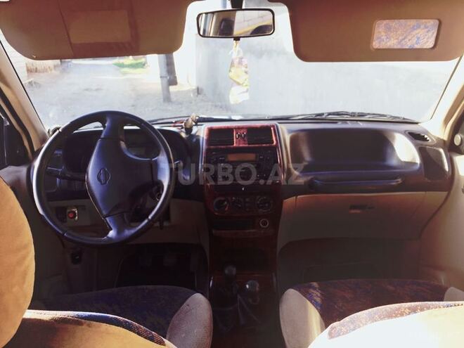Nissan Terrano 2001, 280,000 km - 3.2 l - Bakı