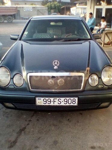 Mercedes E 220 1998, 210,000 km - 2.2 л - Bakı