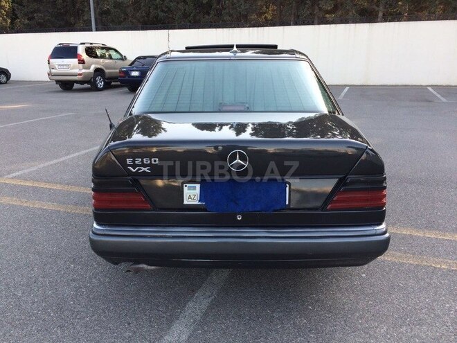 Mercedes E 260 1990, 289,000 km - 2.6 л - Sumqayıt