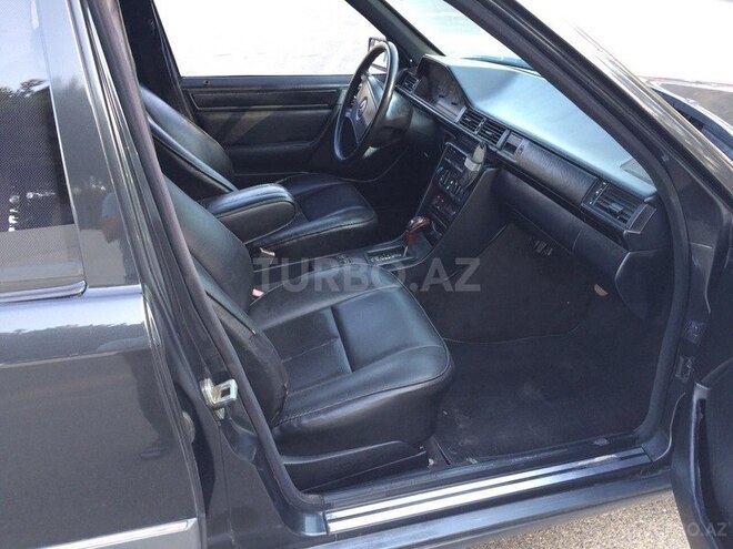 Mercedes E 260 1990, 289,000 km - 2.6 л - Sumqayıt