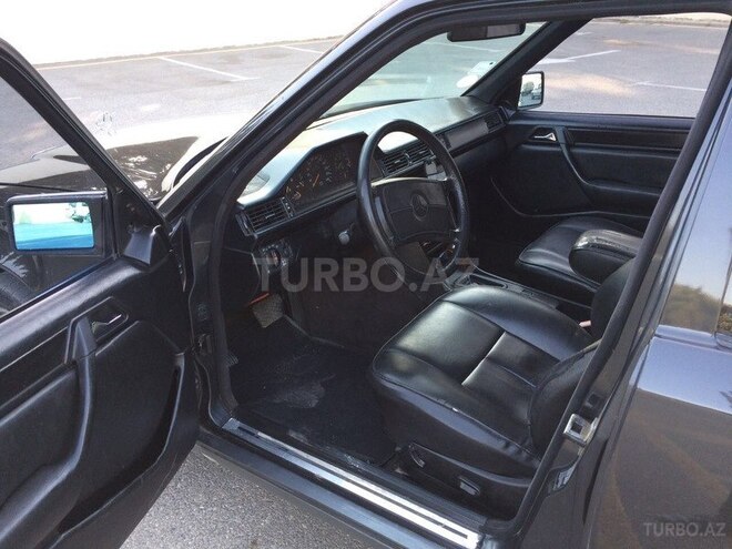 Mercedes E 260 1990, 289,000 km - 2.6 л - Sumqayıt