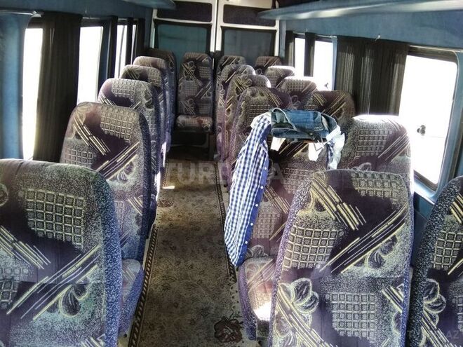 Mercedes Sprinter 311 2000, 314,000 km - 2.0 л - Şirvan