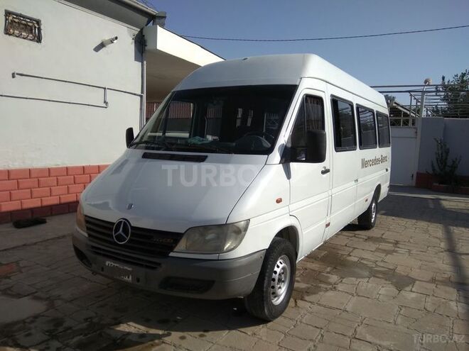Mercedes Sprinter 311 2000, 314,000 km - 2.0 л - Şirvan