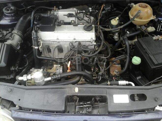 Volkswagen Golf 1998, 300,000 km - 2.0 л - Sumqayıt