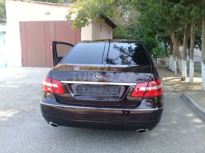 Mercedes E 300 2009, 47,000 km - 3.0 л - Sumqayıt