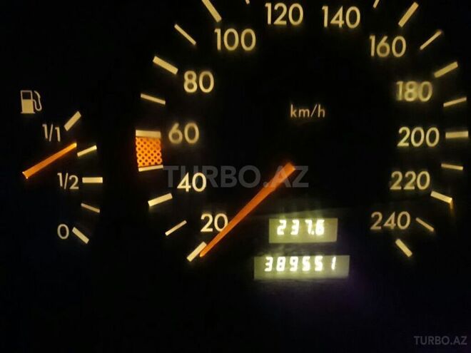Mercedes C 180 1995, 389,000 km - 1.8 l - Bakı