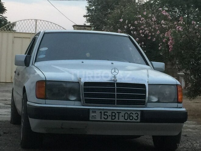 Mercedes E 200 1990, 376,409 km - 2.0 l - Cəlilabad