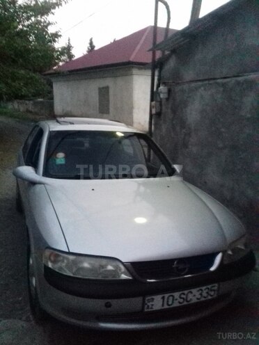 Opel Vectra 1997, 44,444 km - 2.0 l - Qax