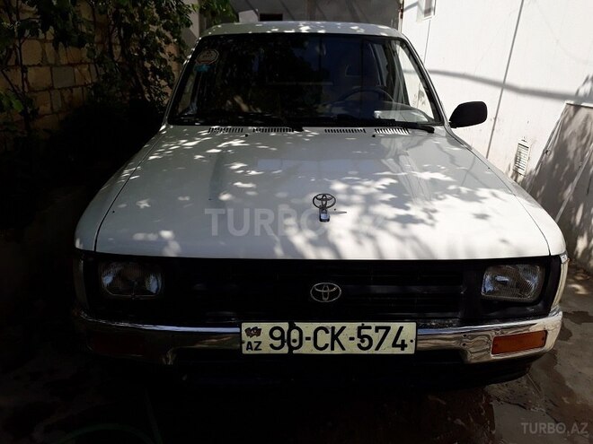 Toyota Hilux 1998, 320,000 km - 2.5 л - Bakı