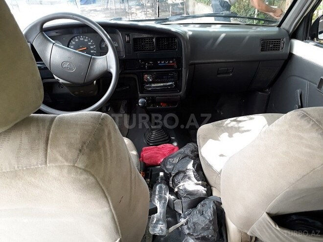 Toyota Hilux 1998, 320,000 km - 2.5 л - Bakı