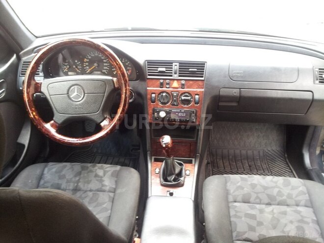 Mercedes C 180 1999, 290,000 km - 1.8 l - Gəncə