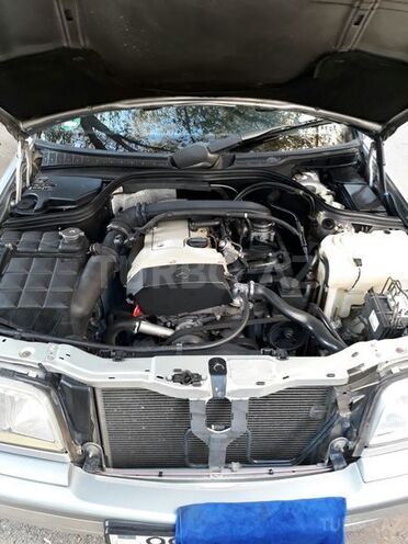 Mercedes C 180 1999, 241,000 km - 1.8 l - Bakı