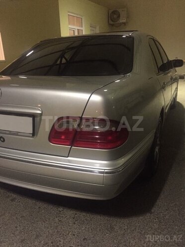 Mercedes E 240 2000, 269,000 km - 2.6 l - Bakı