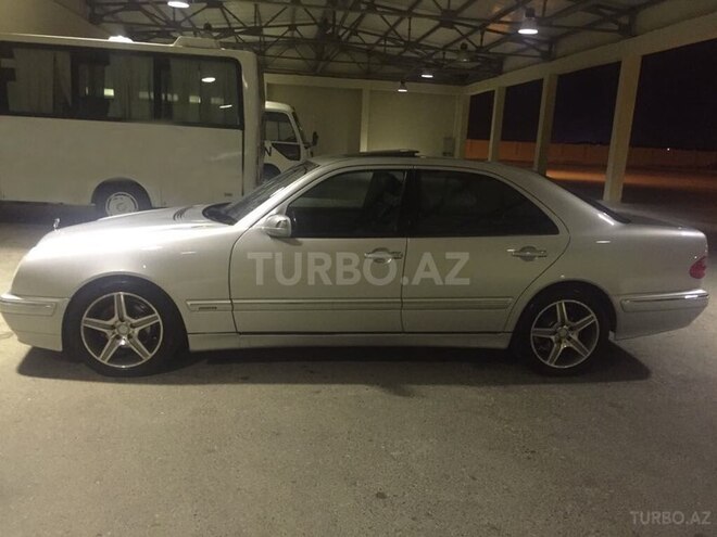 Mercedes E 240 2000, 269,000 km - 2.6 l - Bakı