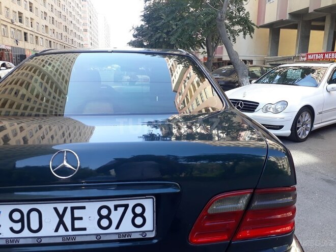 Mercedes E 230 1997, 278,000 km - 2.3 l - Bakı