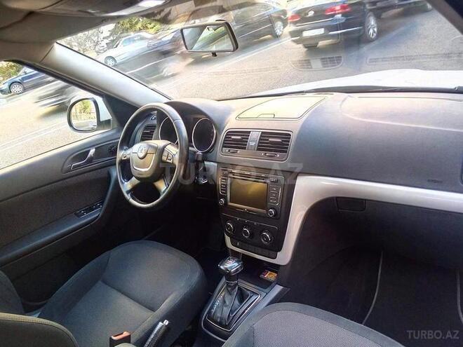 Skoda Yeti 2011, 135,000 km - 1.2 л - Bakı