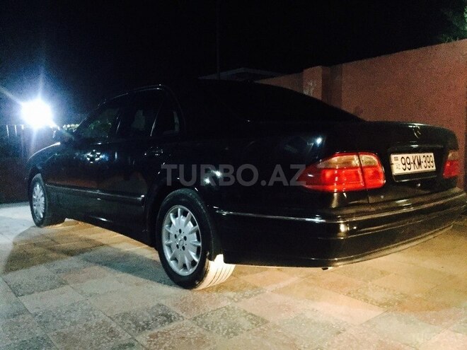 Mercedes E 240 2001, 186,000 km - 2.4 l - Bakı
