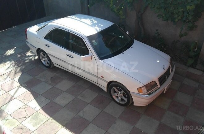 Mercedes C 230 1997, 243,000 km - 2.3 l - Bakı