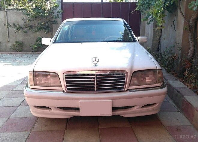 Mercedes C 230 1997, 243,000 km - 2.3 l - Bakı